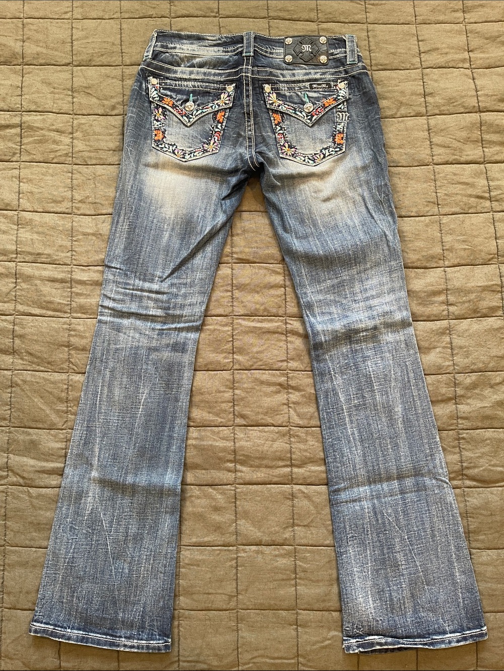 Miss Me Women’s Signature Boot Cut Jeans Size 28